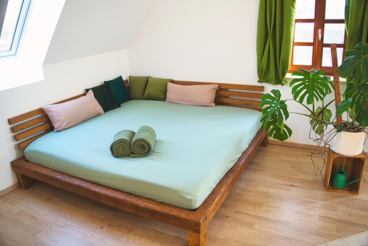 Luxus Apartment! Kueche, Balkon, Netflix, Parkplatz - 8 Personen Ilmmunster Exterior photo