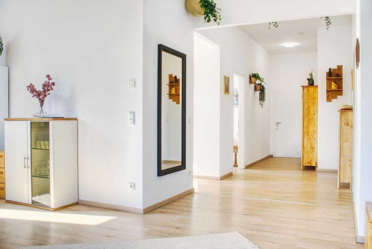 Luxus Apartment! Kueche, Balkon, Netflix, Parkplatz - 8 Personen Ilmmunster Exterior photo