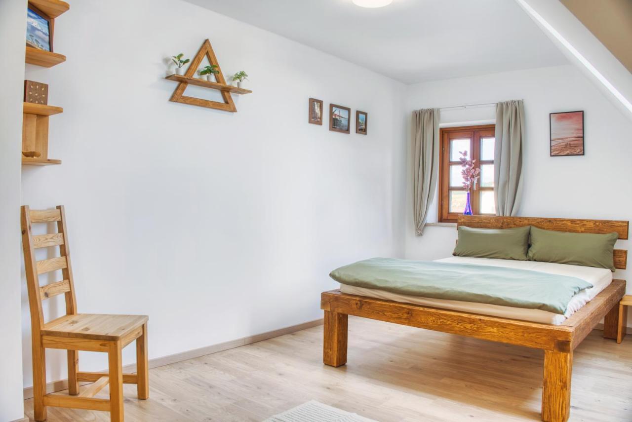 Luxus Apartment! Kueche, Balkon, Netflix, Parkplatz - 8 Personen Ilmmunster Exterior photo
